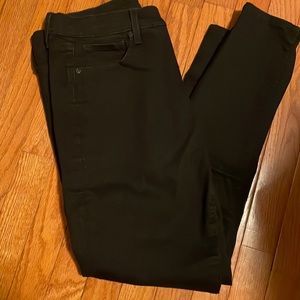 True Skinny Jeans 🖤🤍🖤